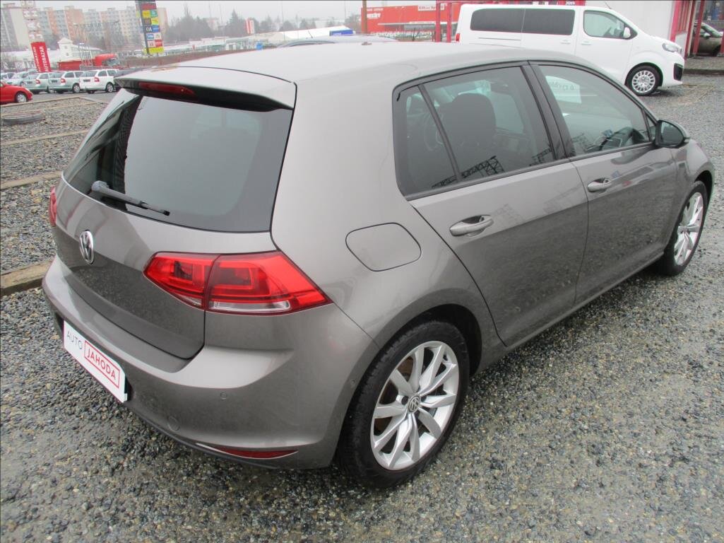 Volkswagen Golf Hatchback 1,4 l 103 kw