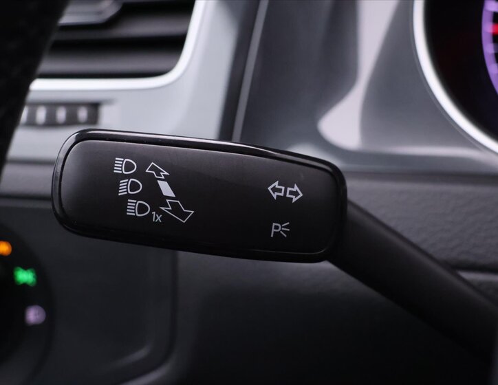 Volkswagen Golf Kombi 2,0 l 110 kw