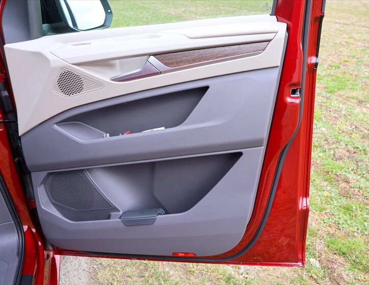 Volkswagen Multivan MPV 2,0 l 110 kw