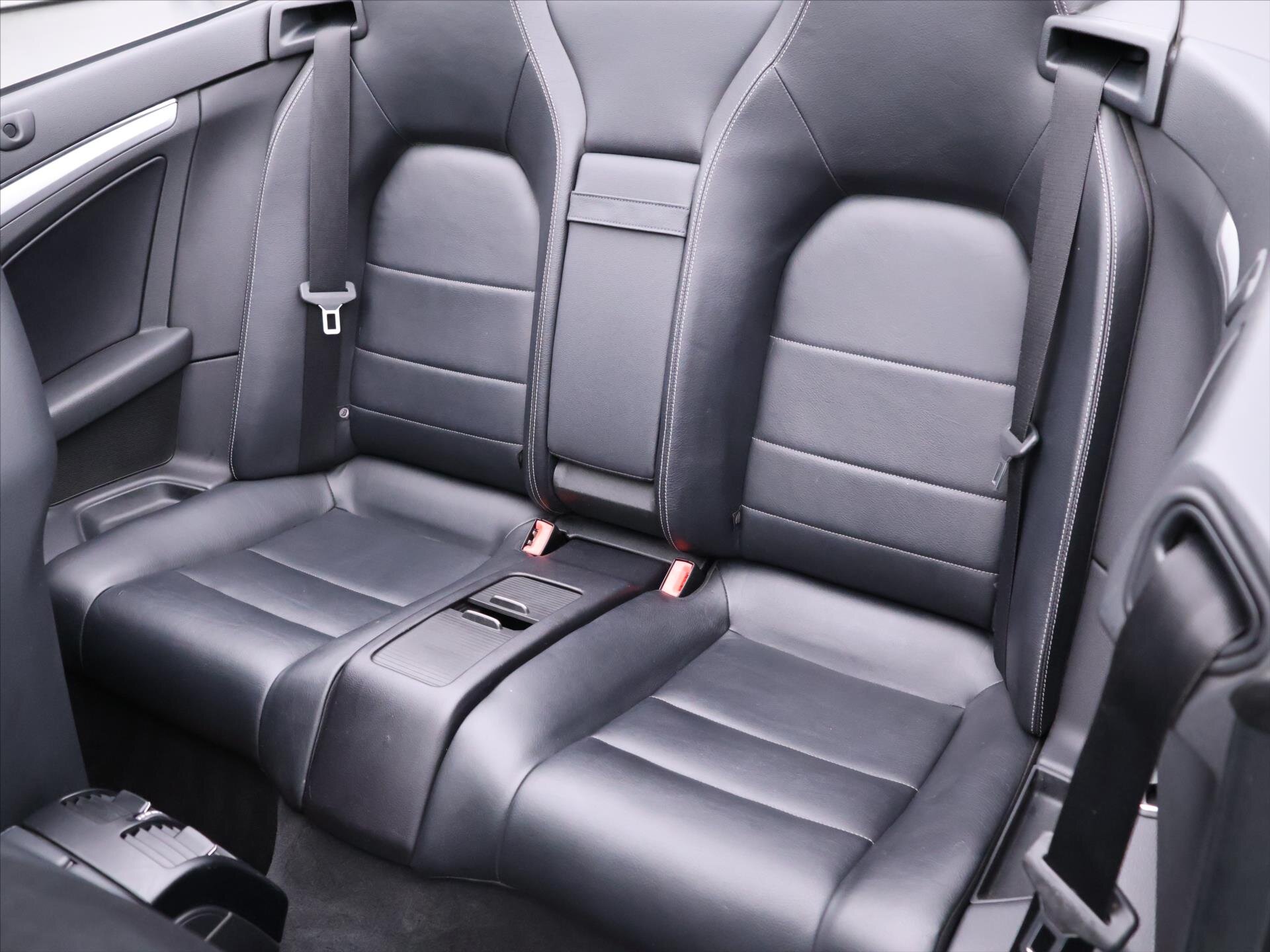 Mercedes-Benz Třídy E Kabriolet 2,1 l 125 kw