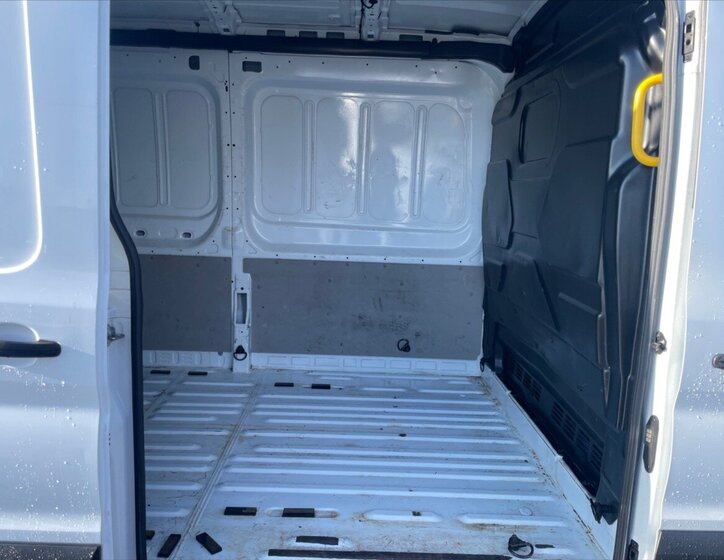 Ford Transit Skříň 2,0 l 77 kw