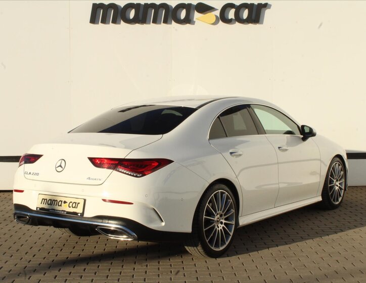Mercedes-Benz CLA Sedan 2,0 l 140 kw
