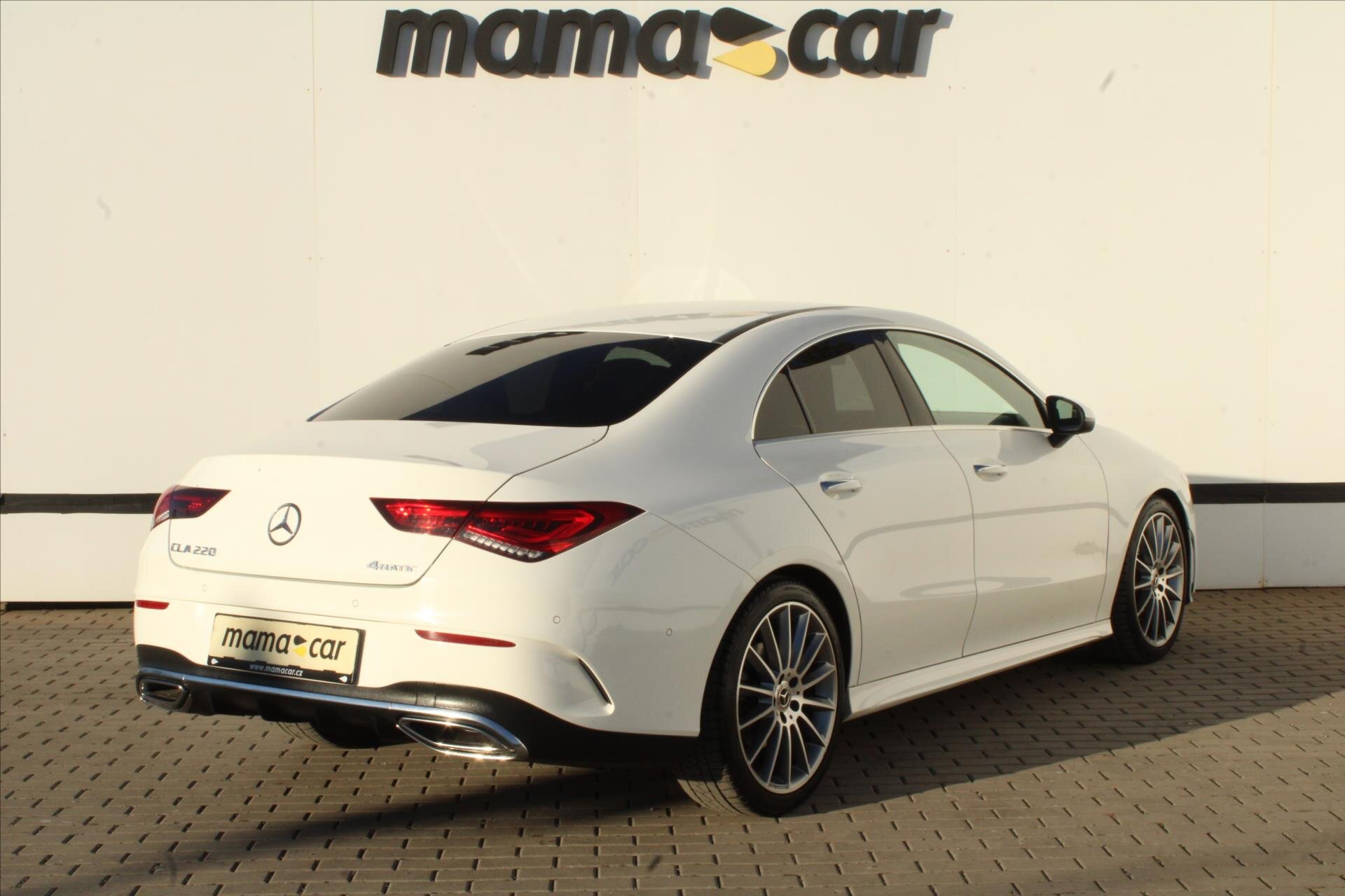 Mercedes-Benz CLA Sedan 2,0 l 140 kw
