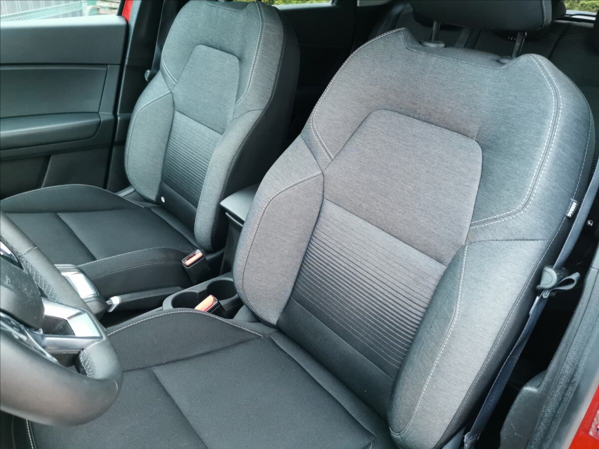 Renault Captur SUV 999,0 74 kw