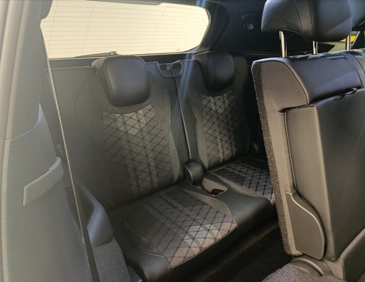 Volkswagen Tayron SUV / Terénní 2,0 l 150 kw