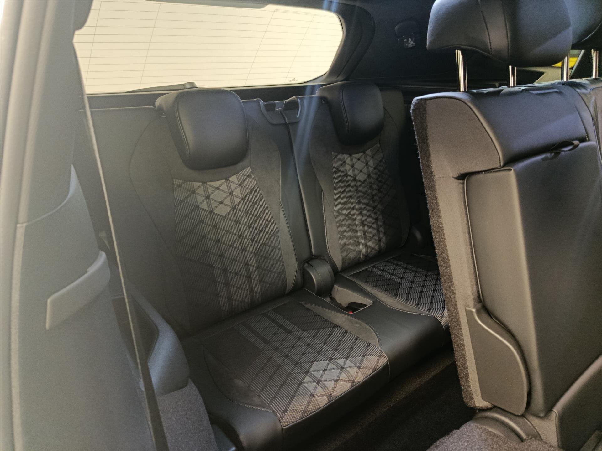 Volkswagen Tayron SUV / Terénní 2,0 l 150 kw