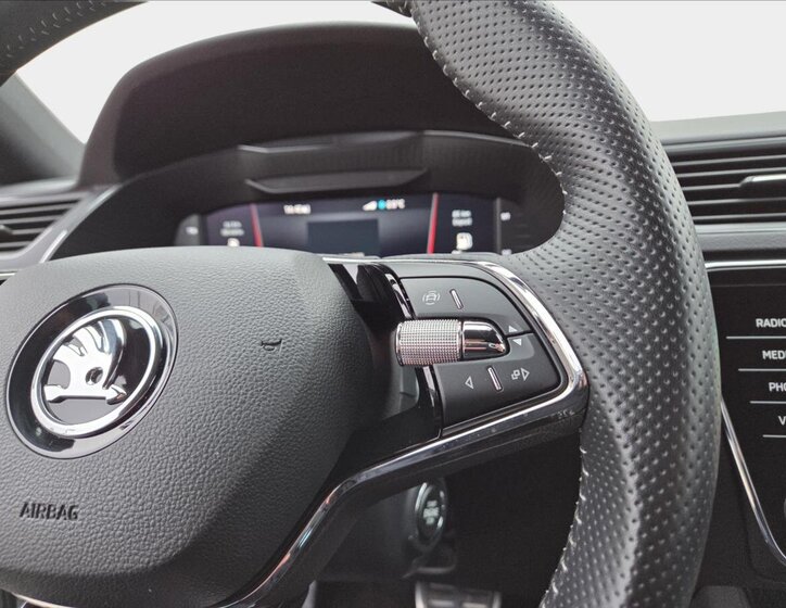 Škoda Superb Kombi 2,0 l 110 kw