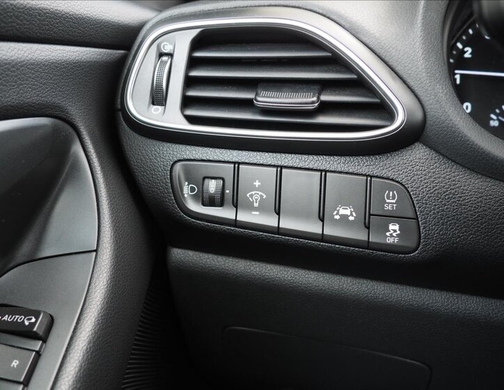 Hyundai i30 Kombi 1,4 l 103 kw