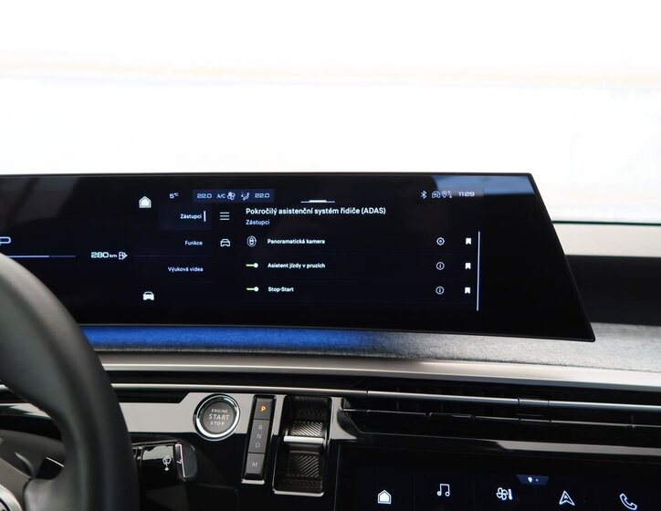 Peugeot 3008 SUV 1,2 l 100 kw