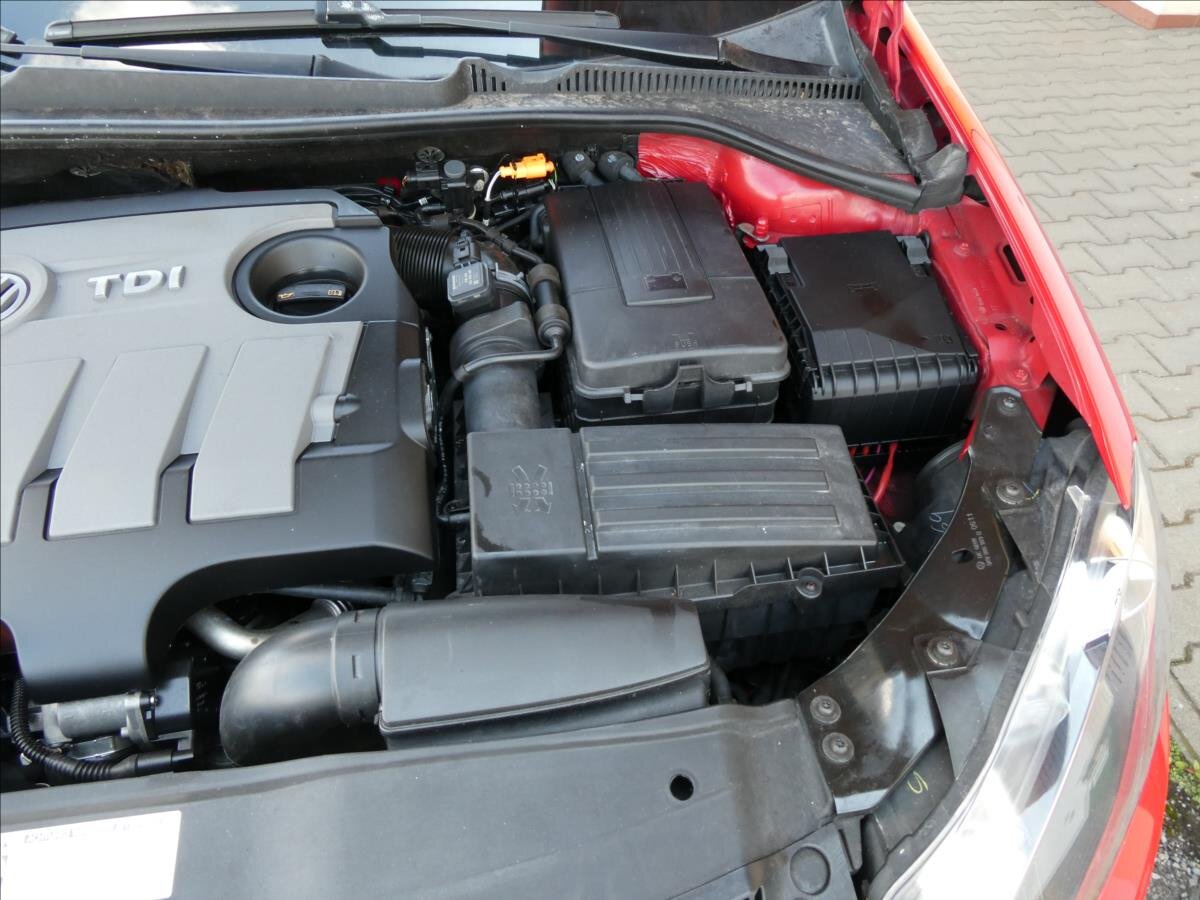 Volkswagen Golf Kombi 1,6 l 77 kw