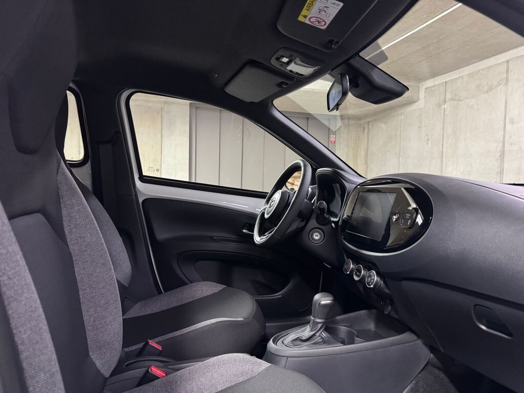 Toyota Aygo Hatchback 998,0 53 kw