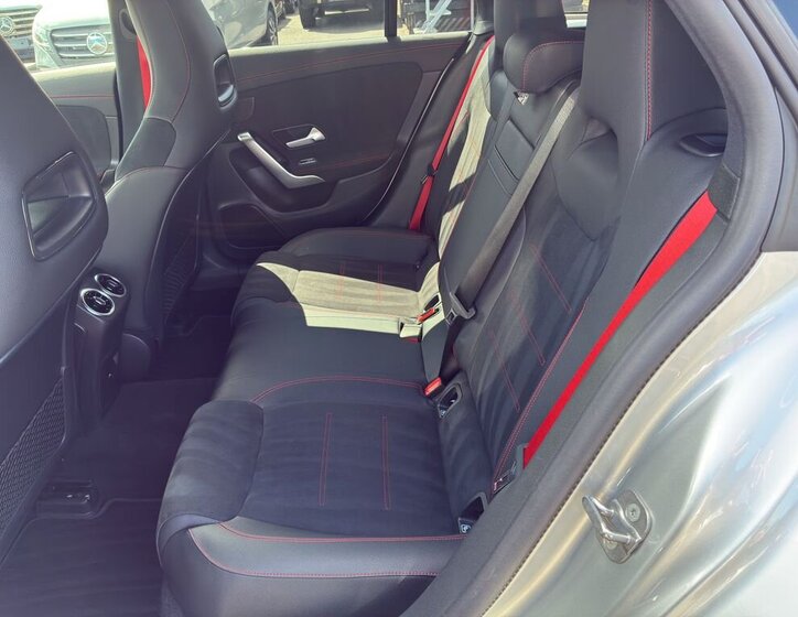 Mercedes-Benz CLA Kombi 2,0 l 225 kw