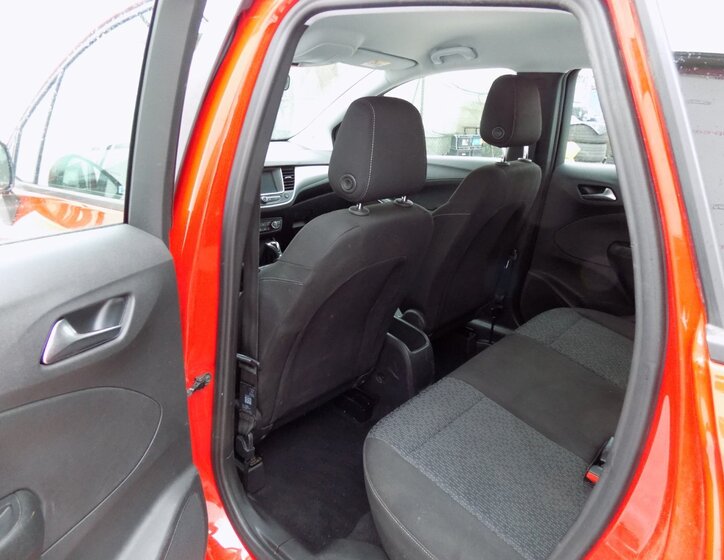 Opel Crossland X SUV 1,2 l 60 kw