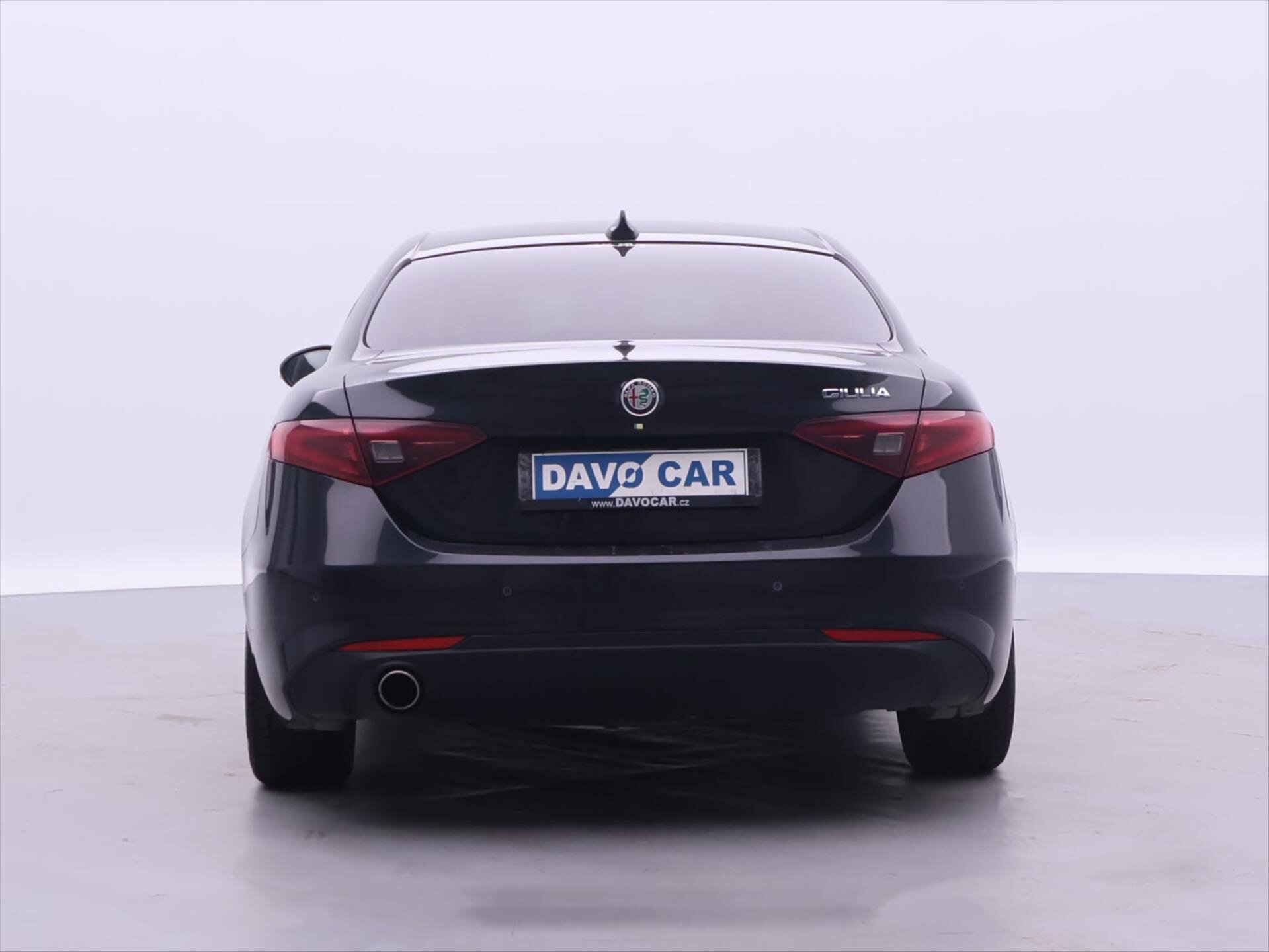 Alfa Romeo Giulia Sedan / Limuzína 2,1 l 110 kw