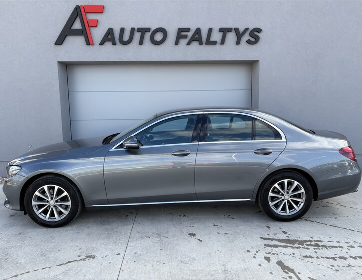 Mercedes-Benz Třídy E 5