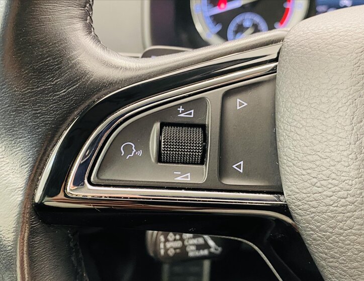 Škoda Karoq SUV / Terénní 1,5 l 110 kw