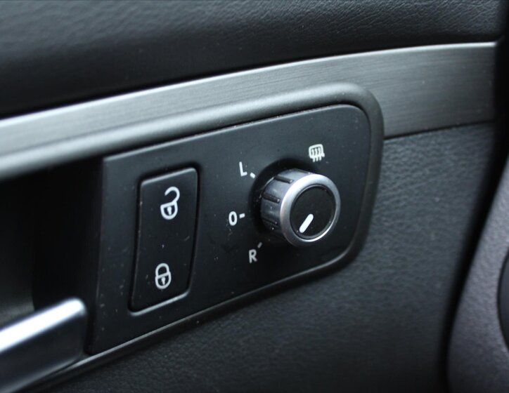 Volkswagen Touran MPV 2,0 l 103 kw