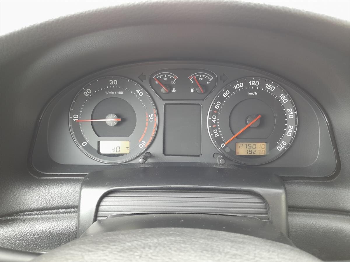 Škoda Superb Sedan / Limuzína 1,9 l 74 kw