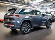 Jeep Grand Cherokee 8