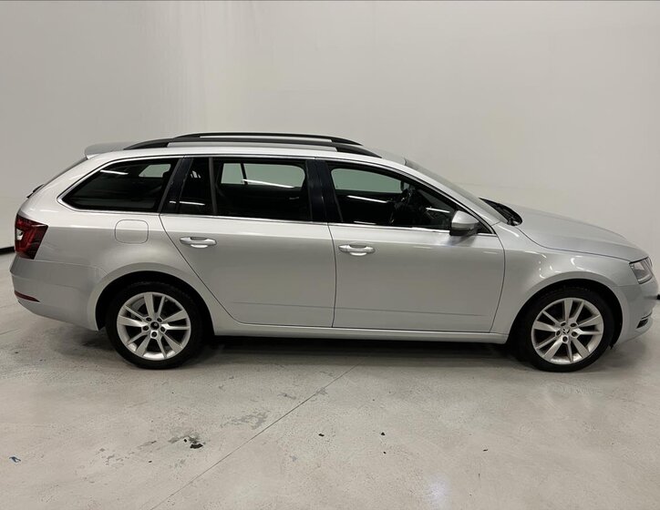 Škoda Octavia Kombi 2,0 l 110 kw