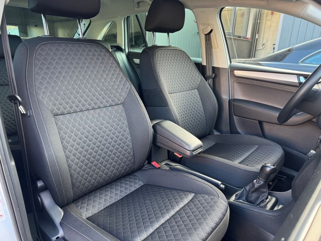 Škoda Rapid Hatchback 999,0 81 kw