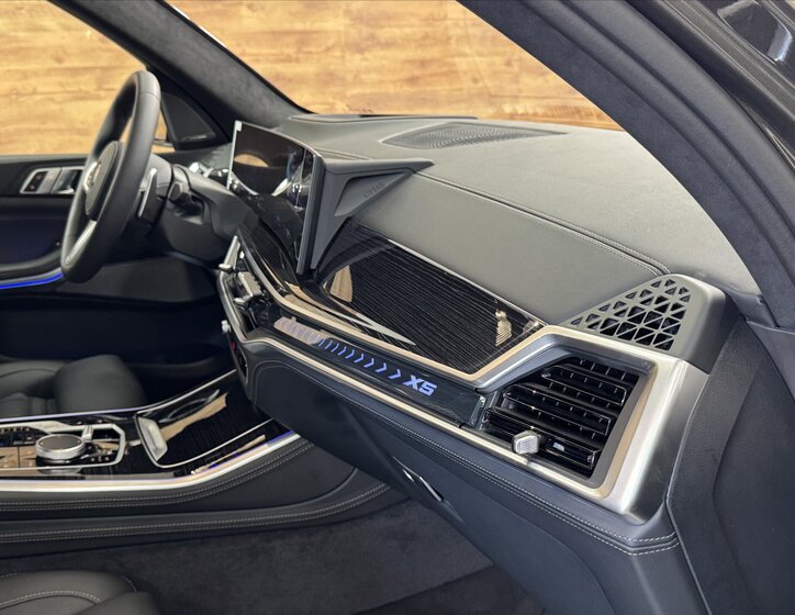 BMW X5 SUV / Terénní 3,0 l 250 kw