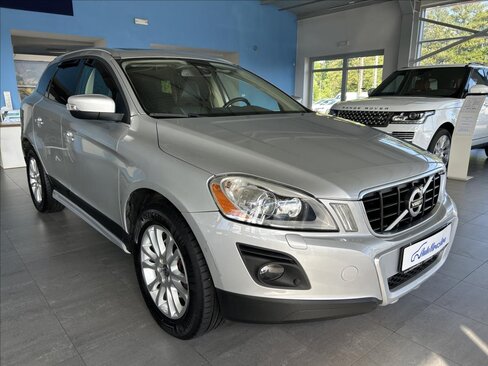 Volvo XC60 SUV / Terénní 2,4 l 151 kw