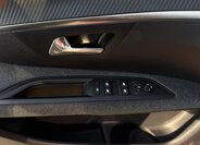Peugeot 3008 SUV / Terénní 1,2 l 96 kw