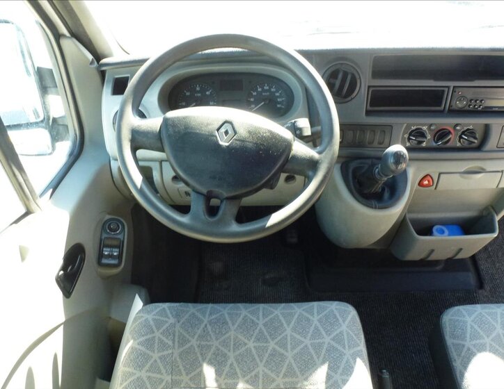 Renault Master Skříň 2,5 l 88 kw