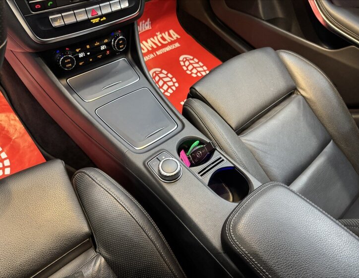 Mercedes-Benz CLA Kombi 2,1 l 130 kw