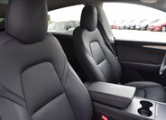 Tesla Model Y SUV / Terénní 0,0 378 kw