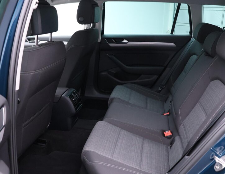 Volkswagen Passat Kombi 2,0 l 110 kw