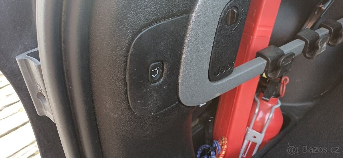 Jeep Cherokee SUV / Terénní 0,0 103 kw