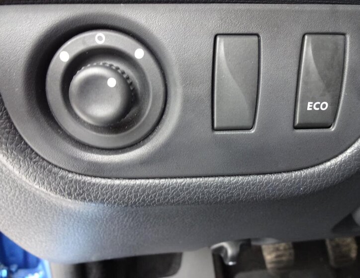 Dacia Sandero Hatchback 898,0 66 kw