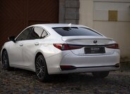 Lexus ES 300h 17