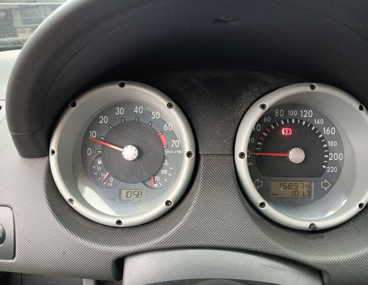 Volkswagen Polo Hatchback 999,0 37 kw