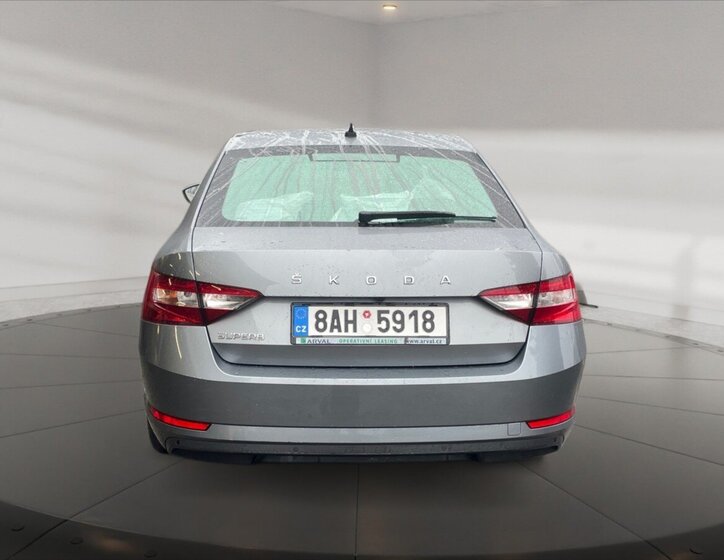 Škoda Superb Liftback 2,0 l 110 kw