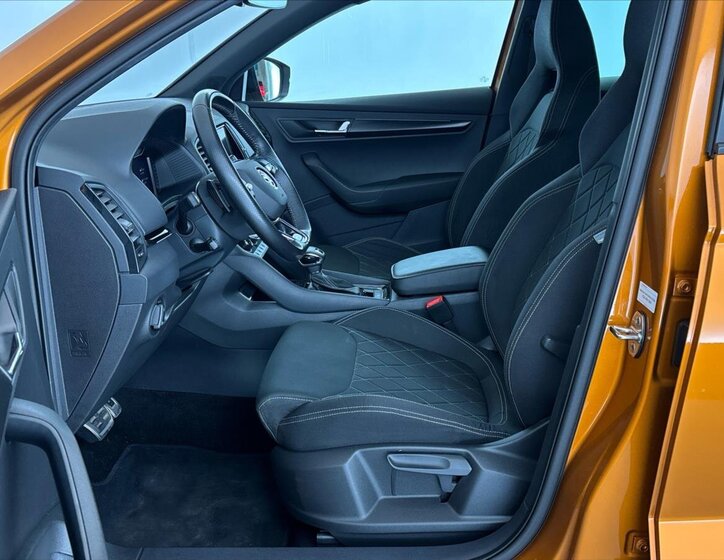 Škoda Karoq SUV / Terénní 1,5 l 110 kw