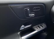 Mercedes-Benz Třídy B MPV 1,3 l 100 kw