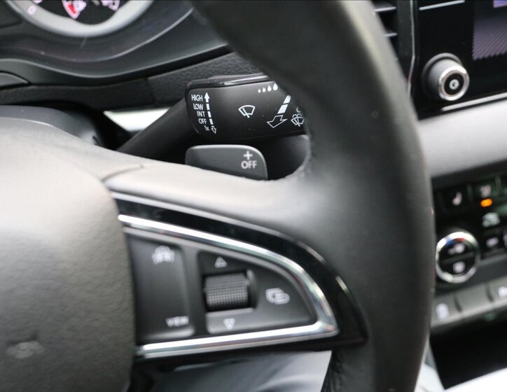 Škoda Karoq Kombi 1,6 l 85 kw