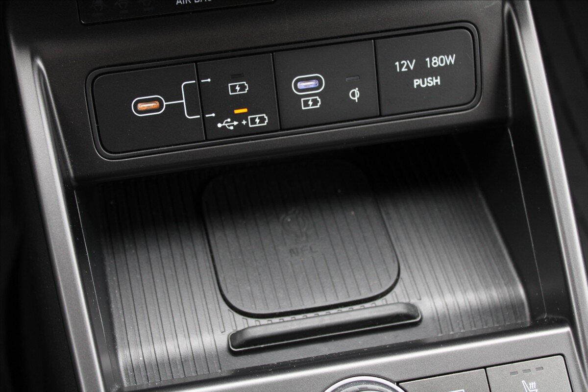 Hyundai Kona SUV / Terénní 1,6 l 145 kw