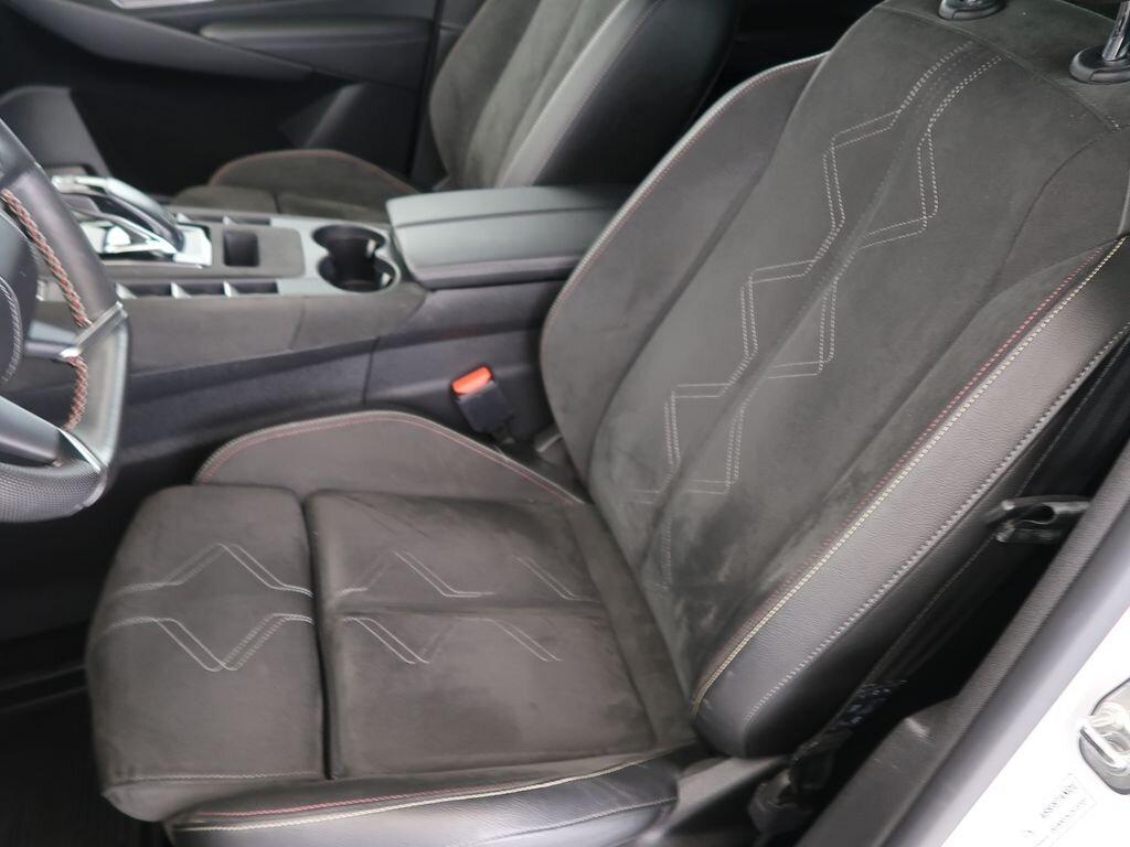 DS Automobiles DS7 Crossback SUV / Terénní 1,6 l 133 kw