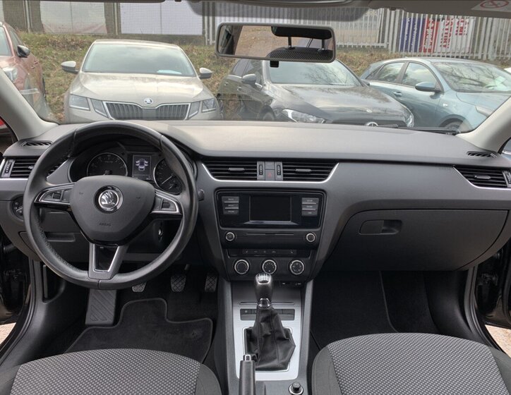 Škoda Octavia Sedan / Limuzína 1,4 l 110 kw