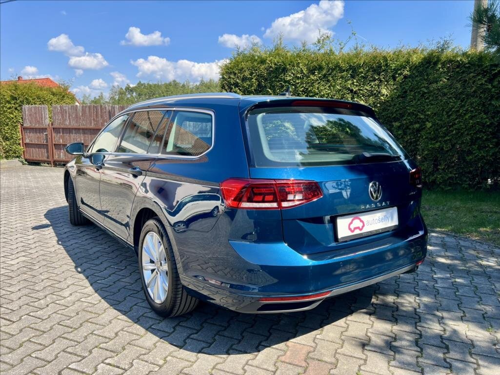 Volkswagen Passat Kombi 2,0 l 110 kw