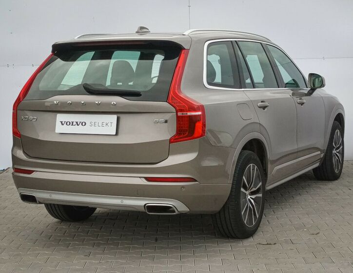 Volvo XC90 10
