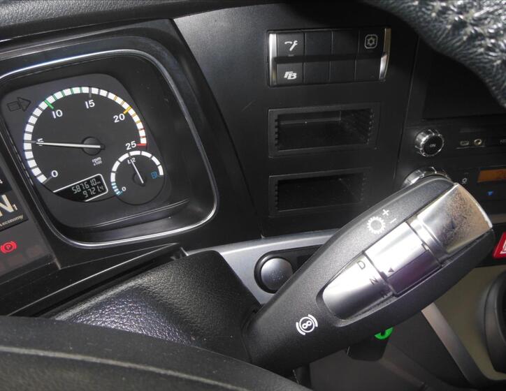 Mercedes-Benz Ostatní 33