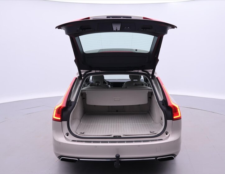 Volvo V90 Kombi 2,0 l 187 kw
