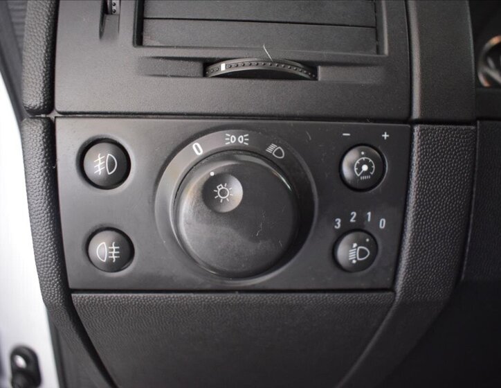 Opel Meriva MPV 1,7 l 74 kw