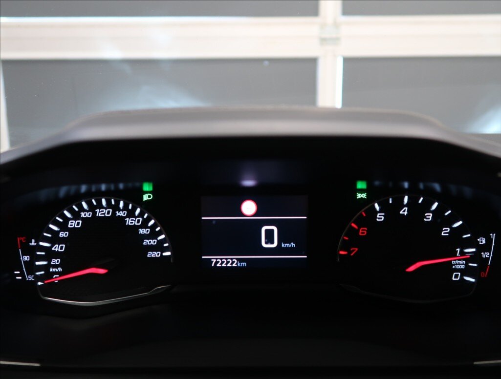 Peugeot 2008 SUV / Terénní 1,2 l 74 kw