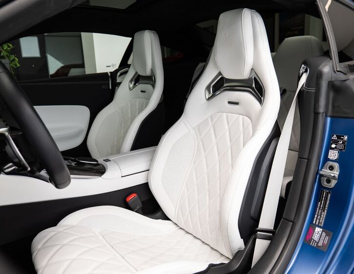 Mercedes-Benz AMG GT 8